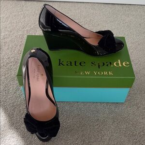 Kate Spade Weller Black Patent Wedges with Bow - 7M